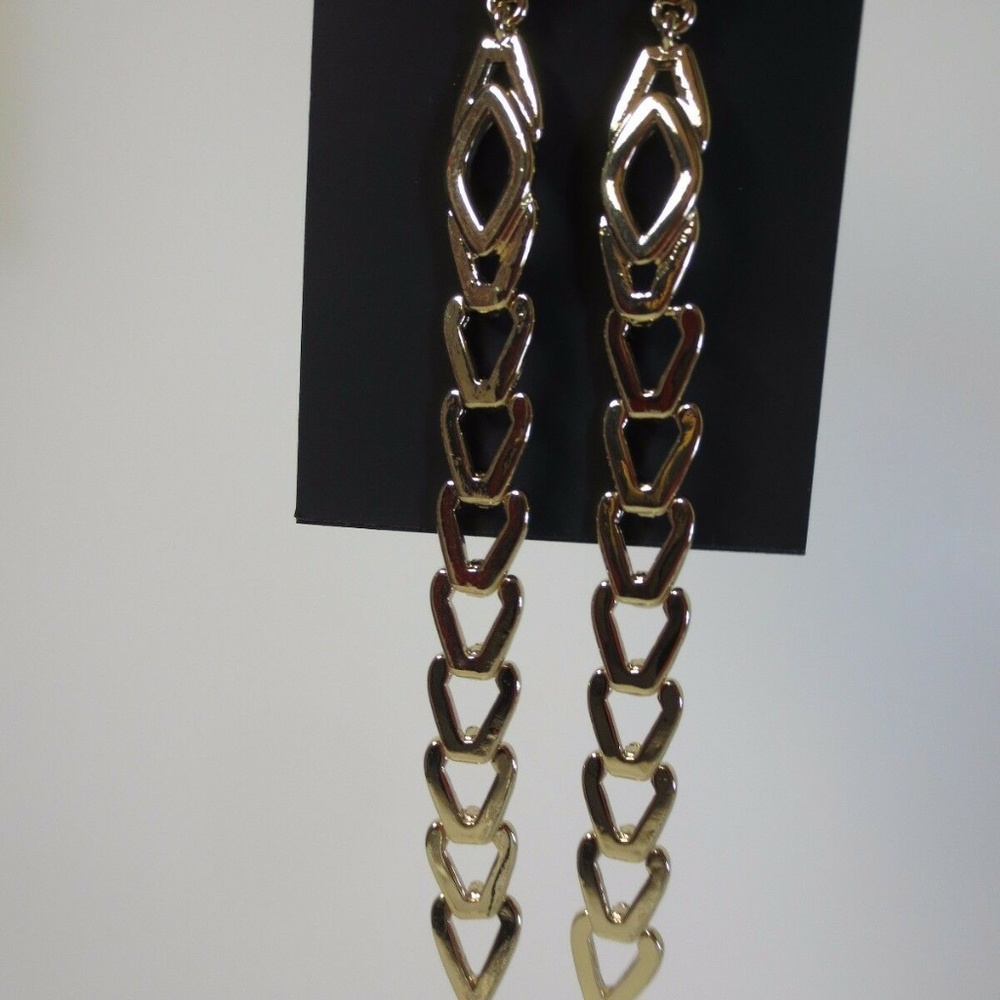 Cache Gold Oval Link Gold Infinity Loop Statement Trendy  Earring SET OF 2 PCS - Picture 6 of 6